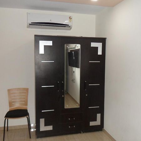 أحمد أباد Hotel Rajdeep Inn المظهر الخارجي الصورة