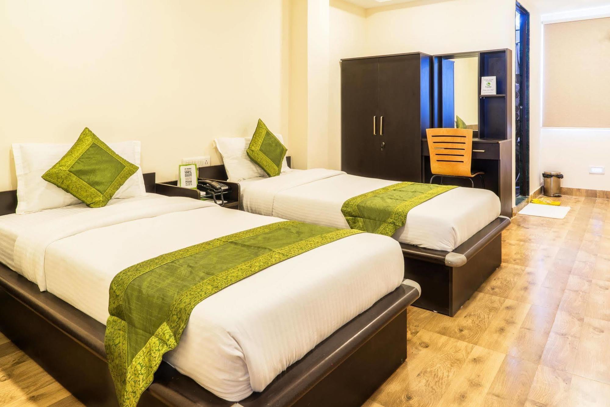 أحمد أباد Hotel Rajdeep Inn المظهر الخارجي الصورة